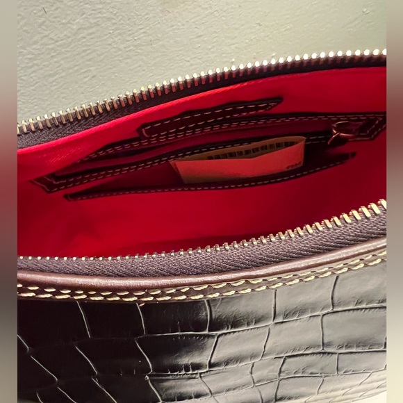 Dooney & Bourke NWT Paige snakeskin bag - NEVER USED. Perfect Condition - Picture 5 of 9